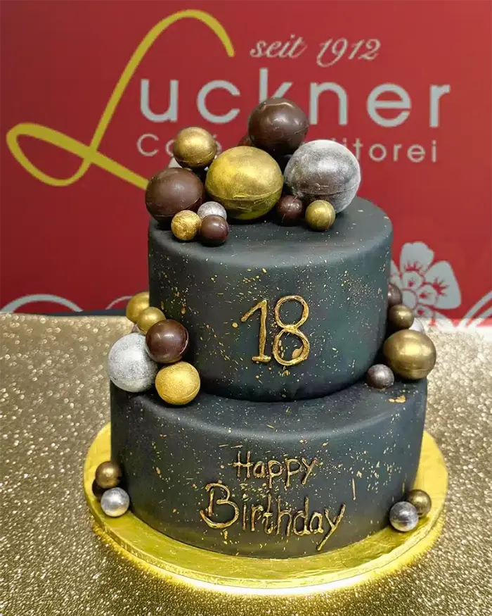 Geburtstag in Schwarz-Gold